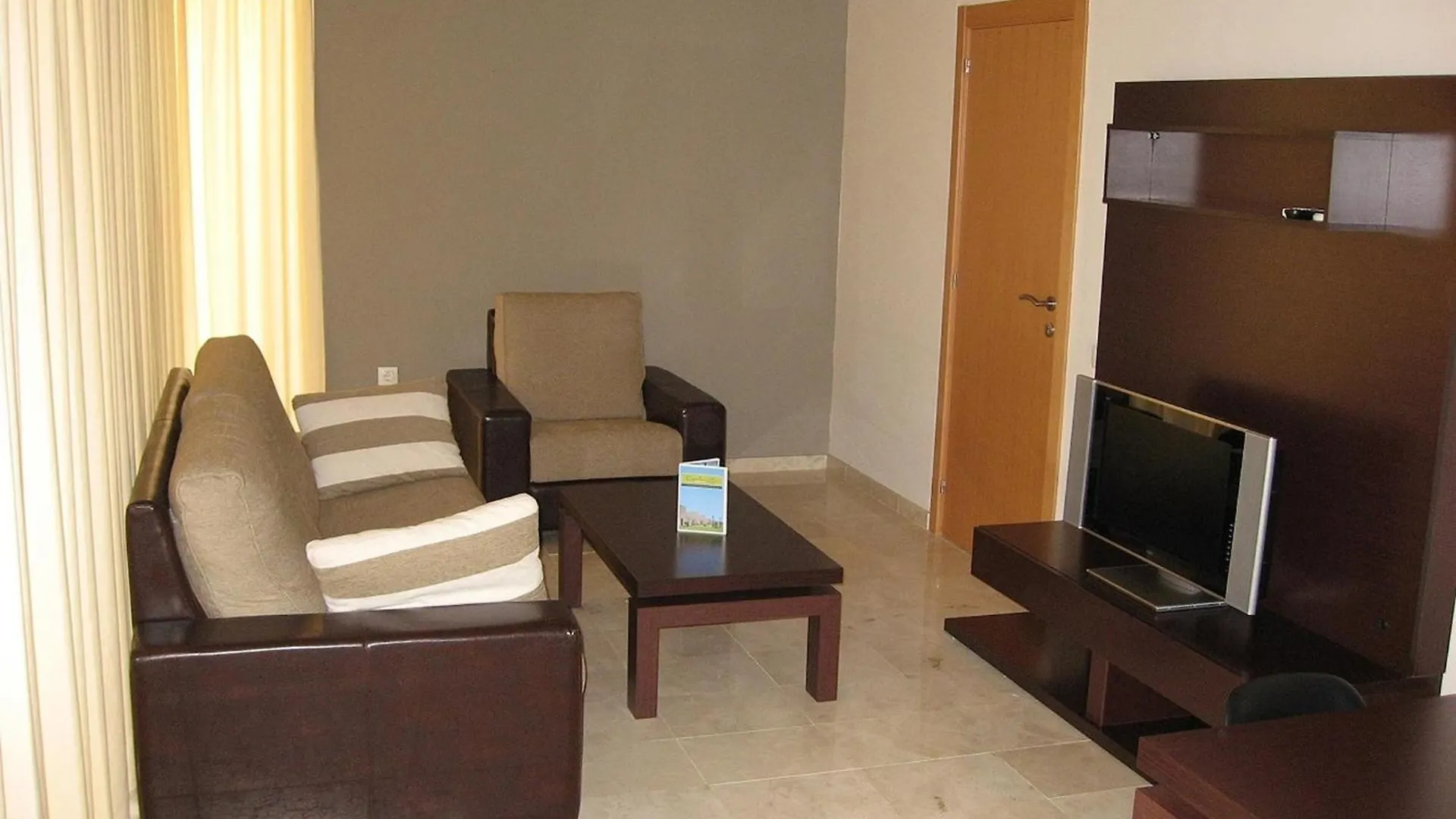 Apartment Facing The Pool L' Escala